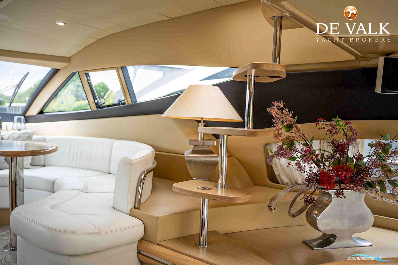 Ferretti 550