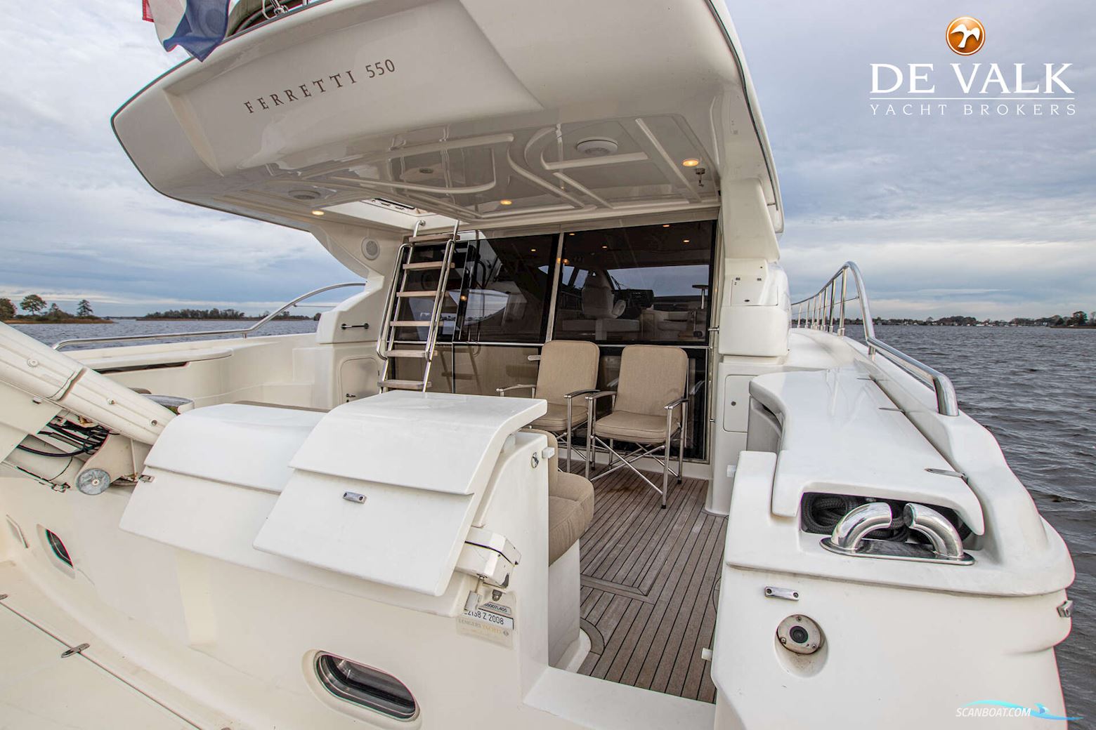 Ferretti 550