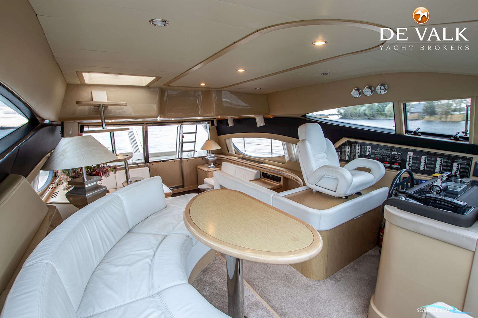 Ferretti 550