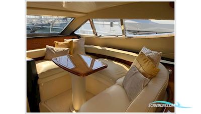 Ferretti 620 Fly Motorbåd 2004, med Man V10 CR motor, Italien