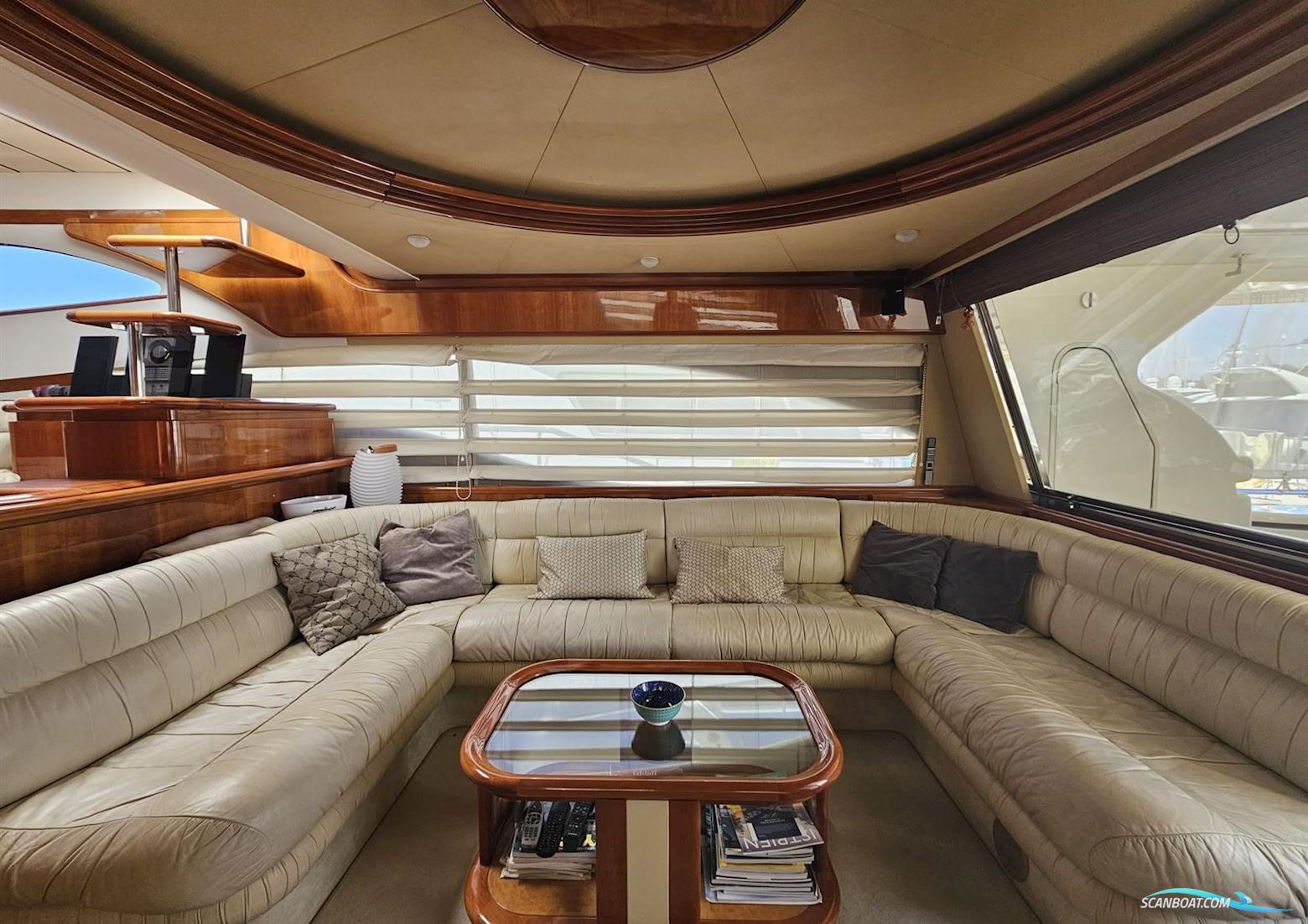 Ferretti 68