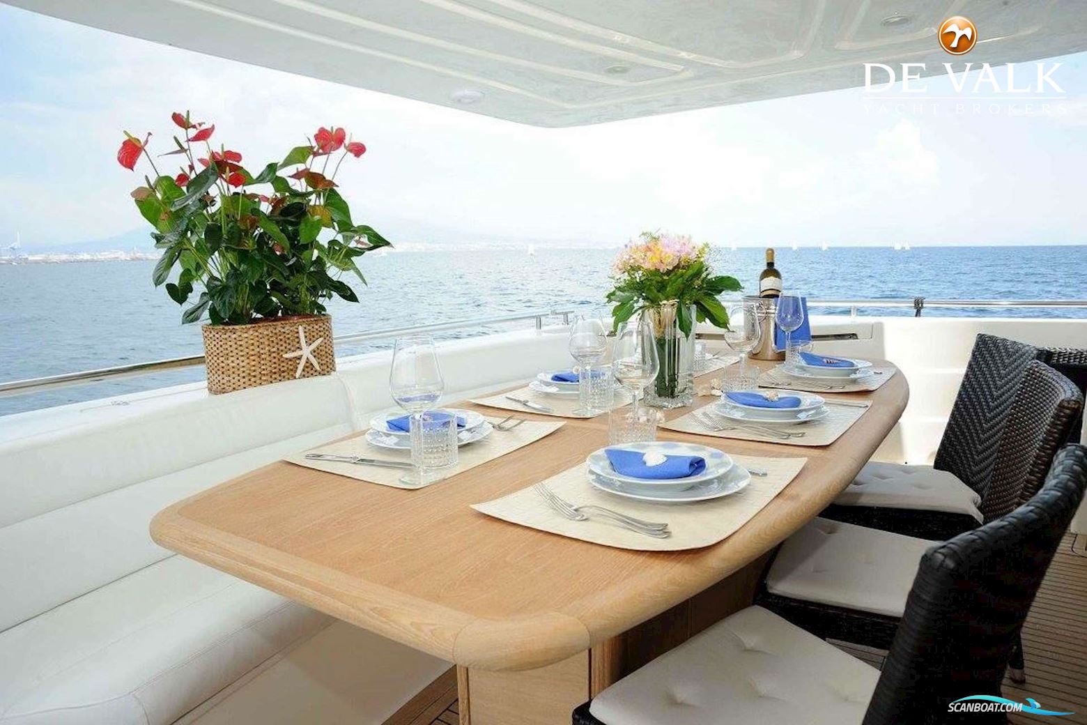Ferretti 760