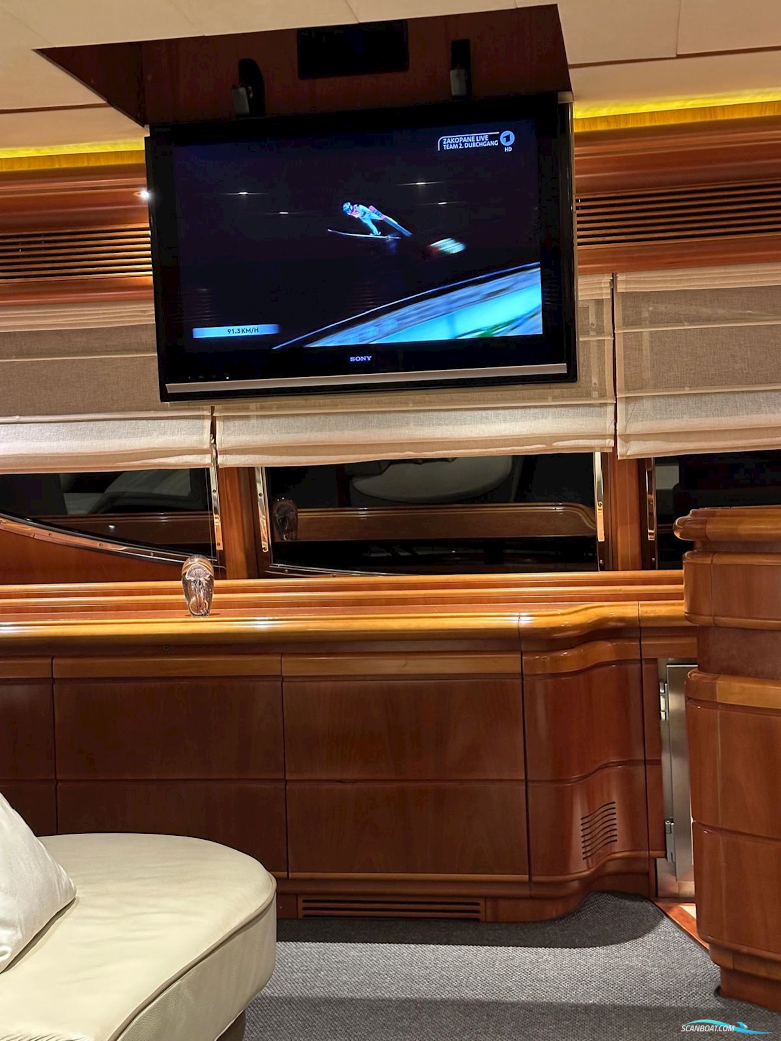 Ferretti Custom LINE 94