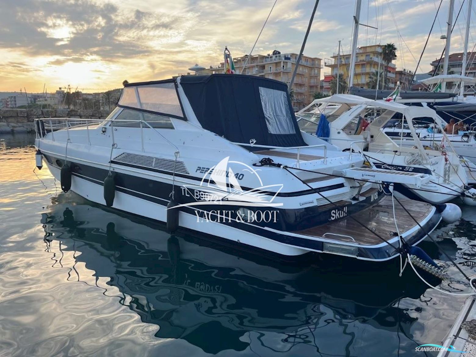 Ferretti Group Pershing 40