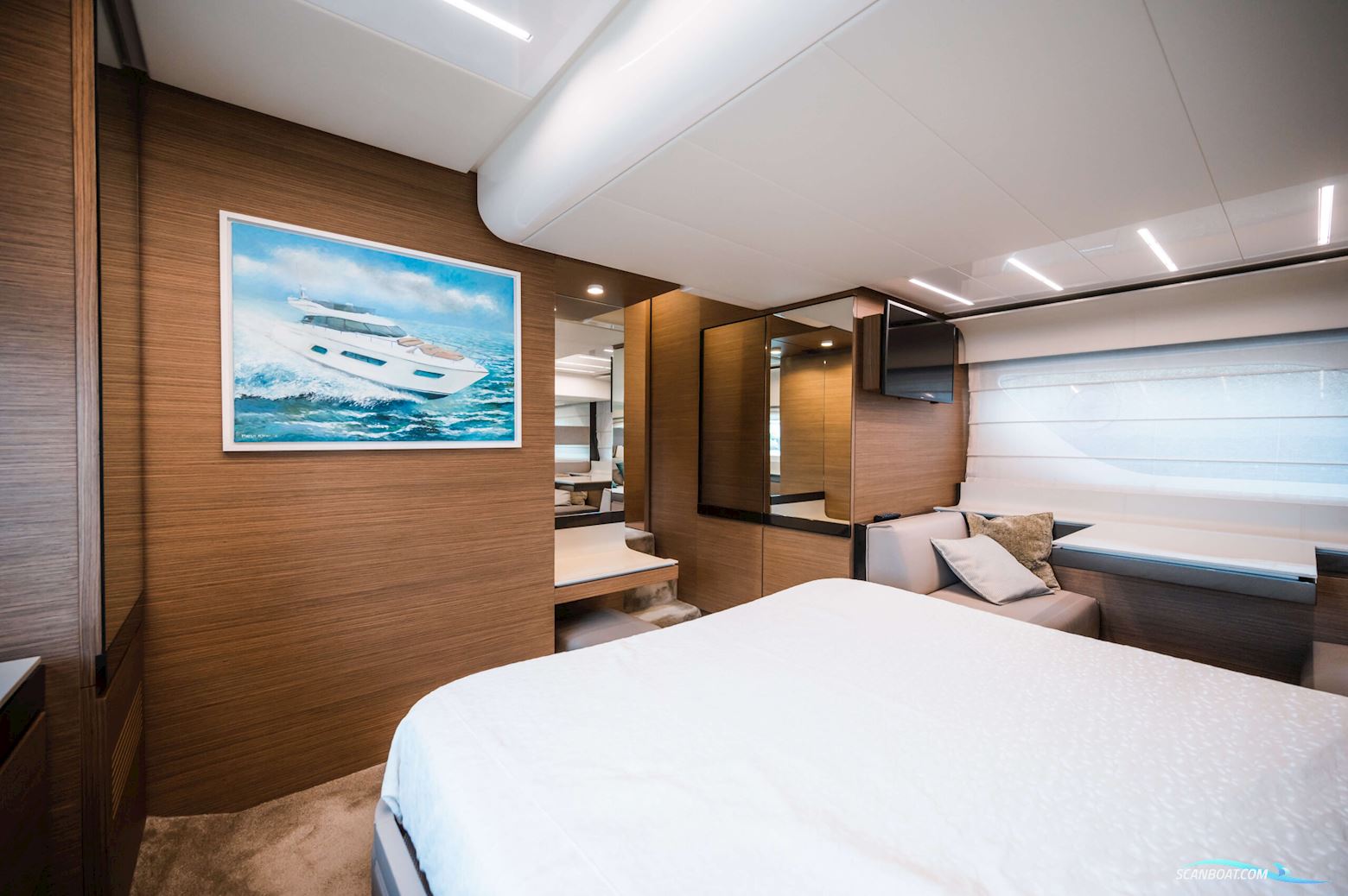 Ferretti Yachts 550