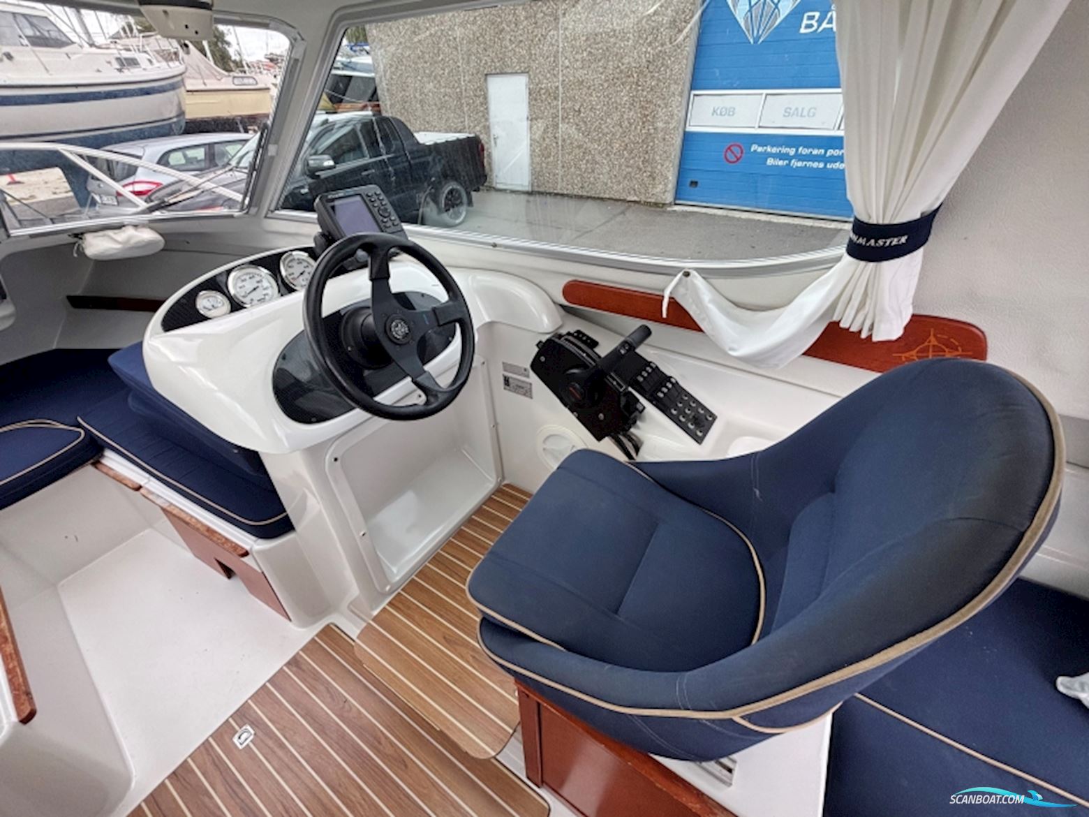 Finnmaster 6100 Royal OC