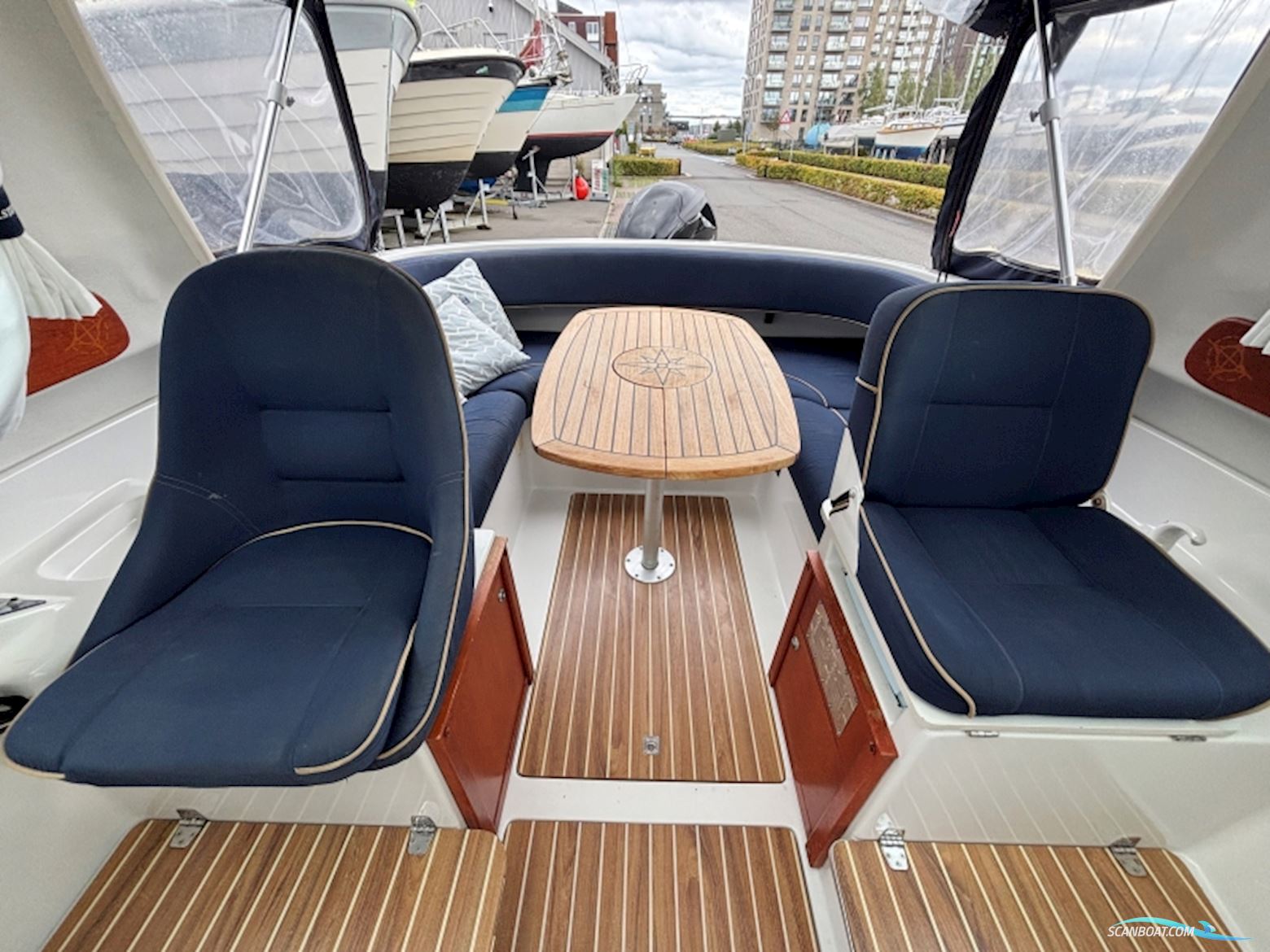 Finnmaster 6100 Royal OC