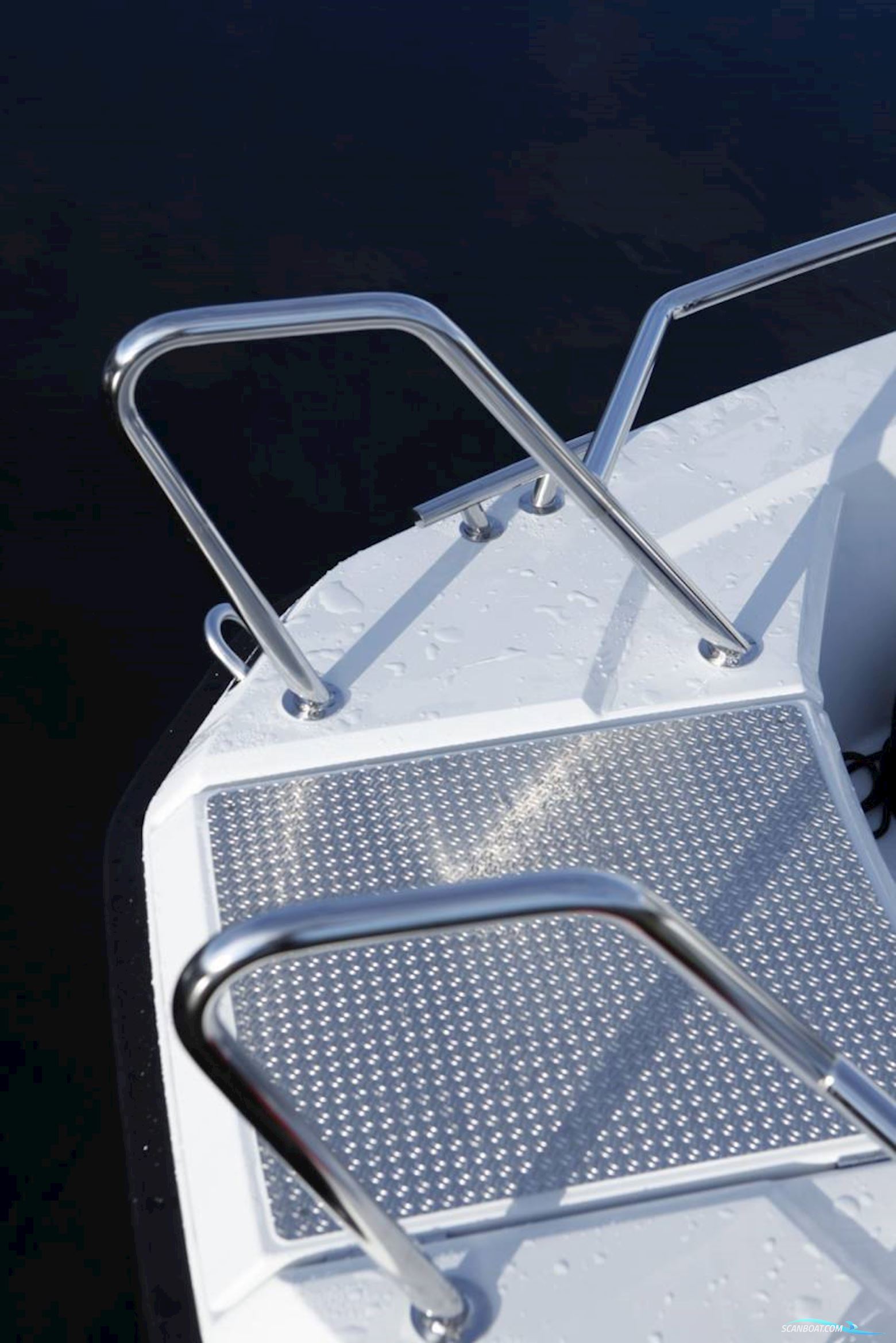 Finnmaster Husky R7 - Yamaha 150 HK/Udstyr