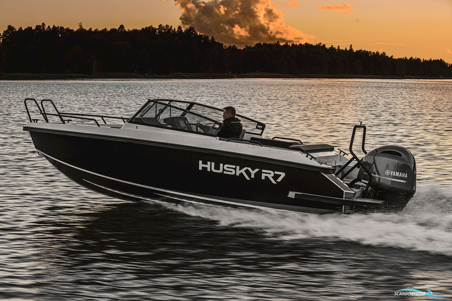 Finnmaster Husky R7 Motorbåd 2022, med Yamaha F200XB motor, Danmark