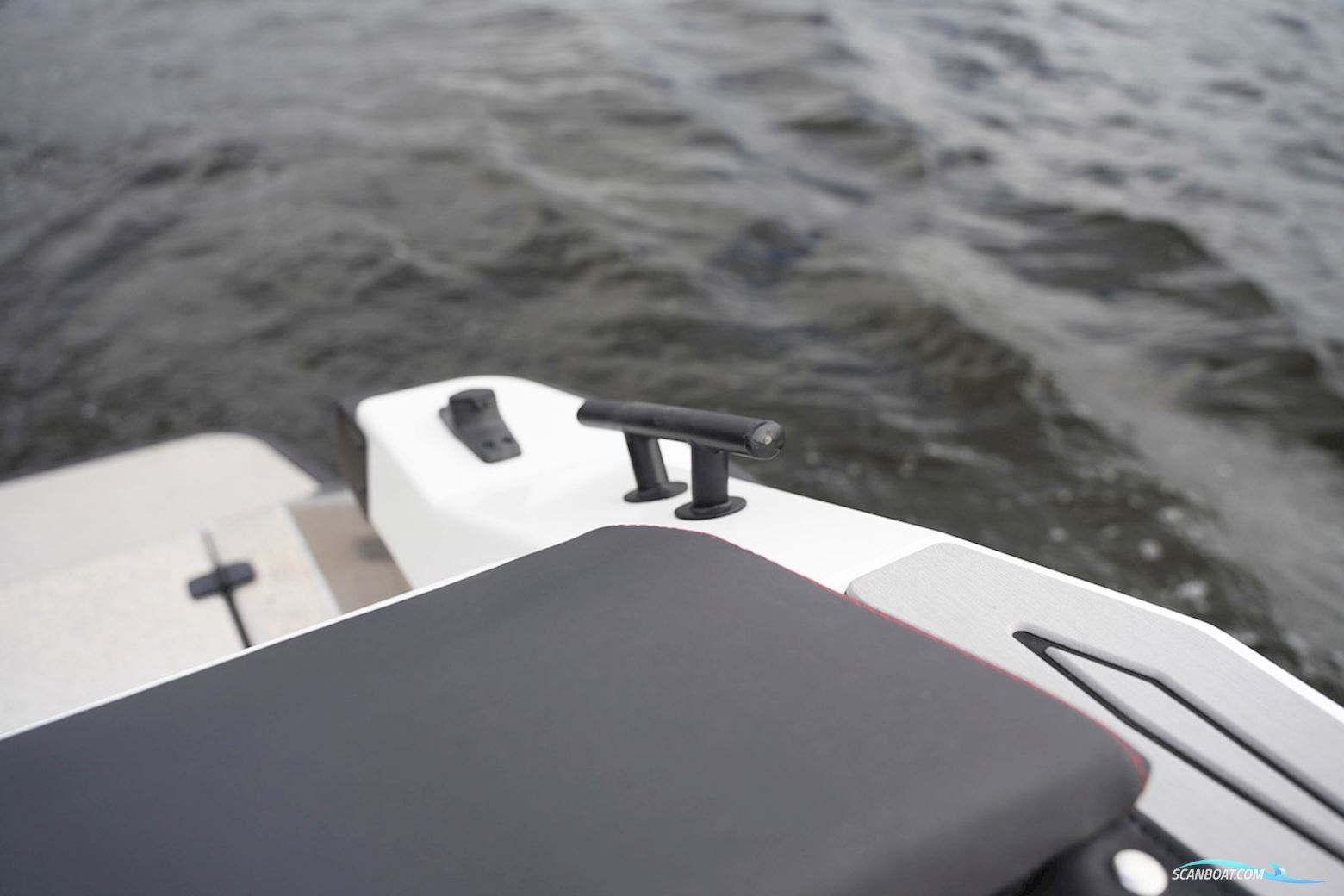 FINNMASTER Husky R7