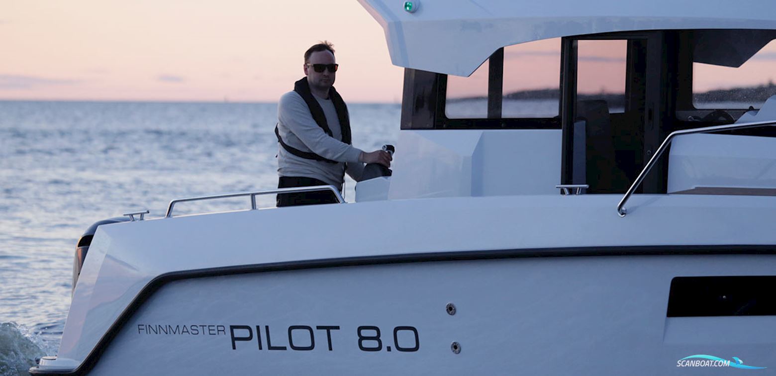 Finnmaster Pilot 8