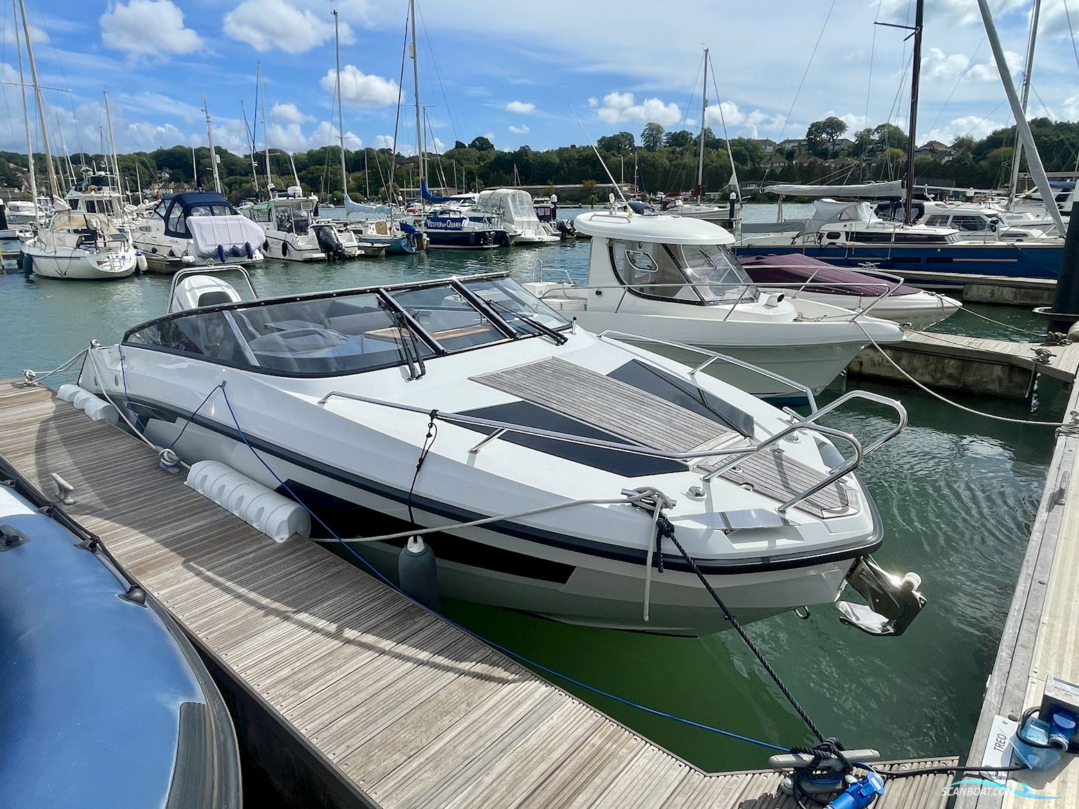 Finnmaster T7 Motorbåd 2022, med Yamaha motor, England