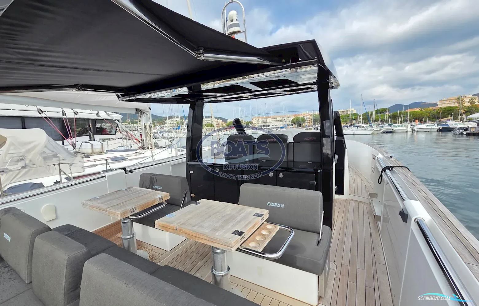 FJORD 42