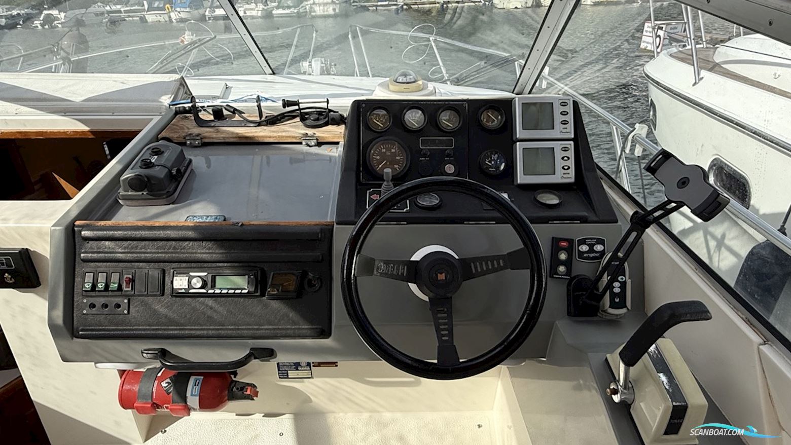 Fjord Dolphin 840