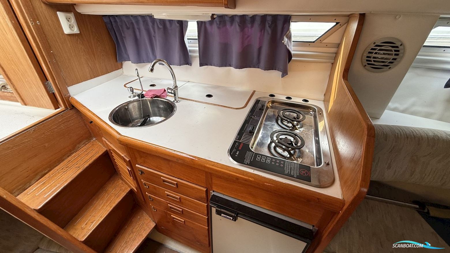 Fjord Dolphin 840
