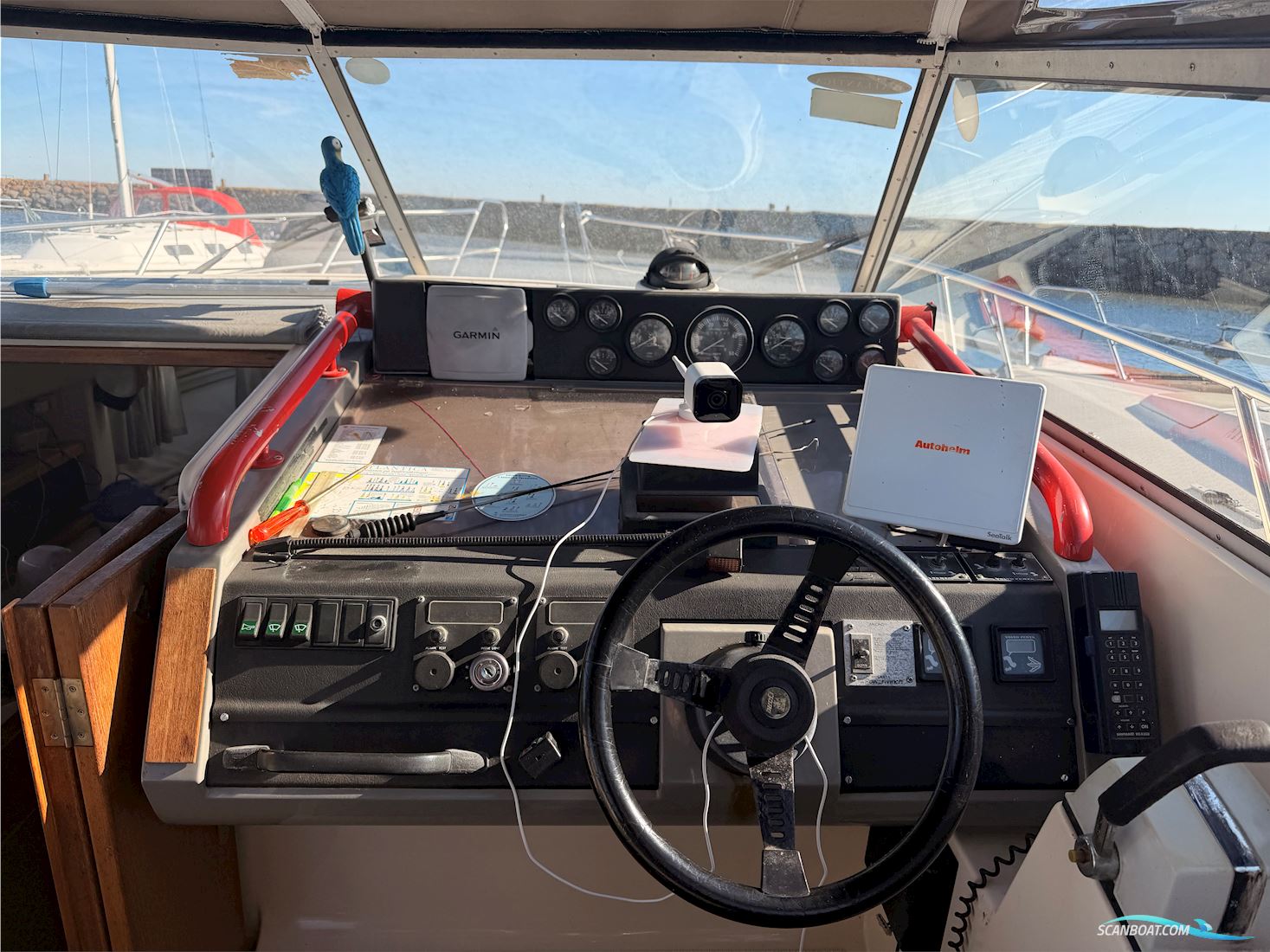 Fjord Dolphin 900