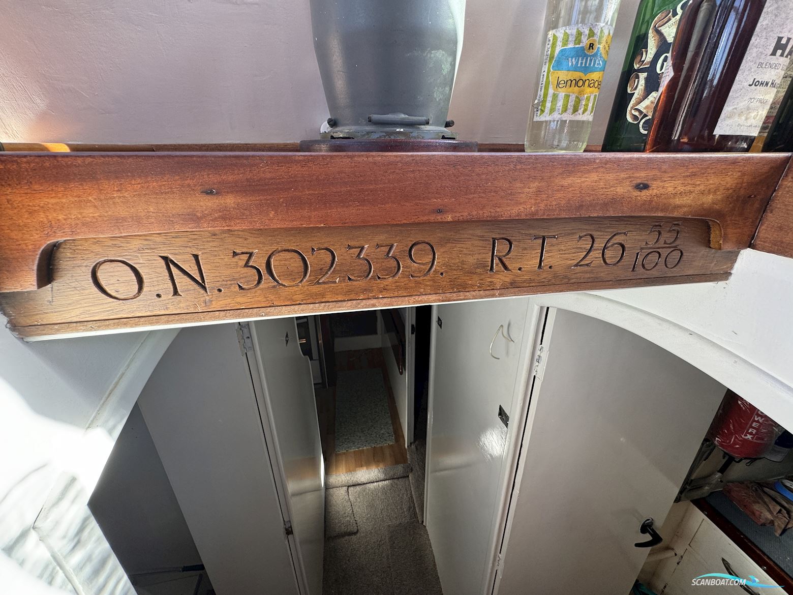 Fleur de Lys 50