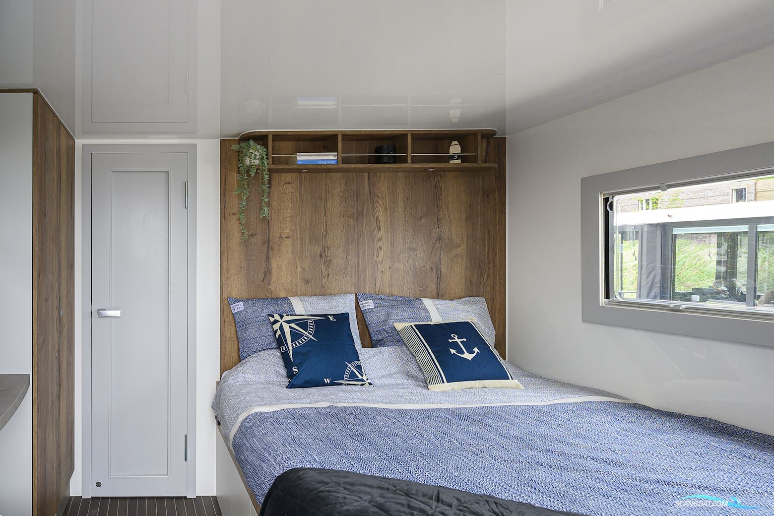 Flexmobil Houseboat Insula