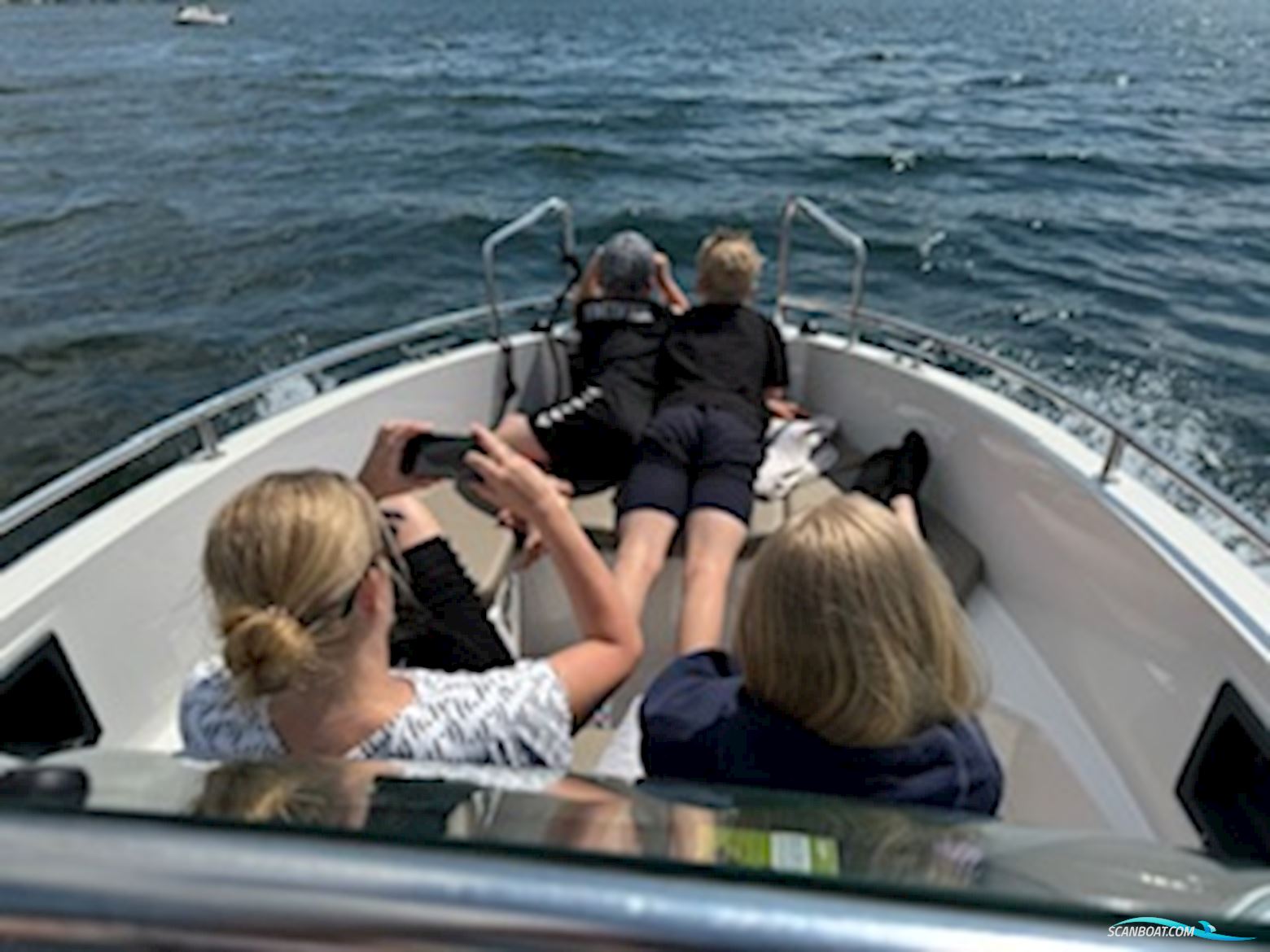 Flipper 600 sc (sat 30.000.- ned )