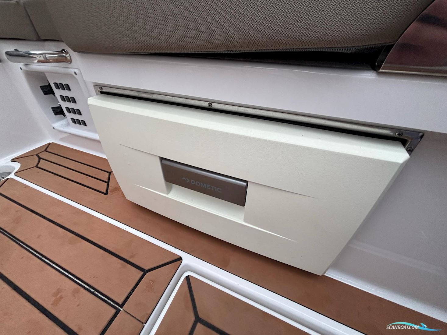 Flipper 600 ST