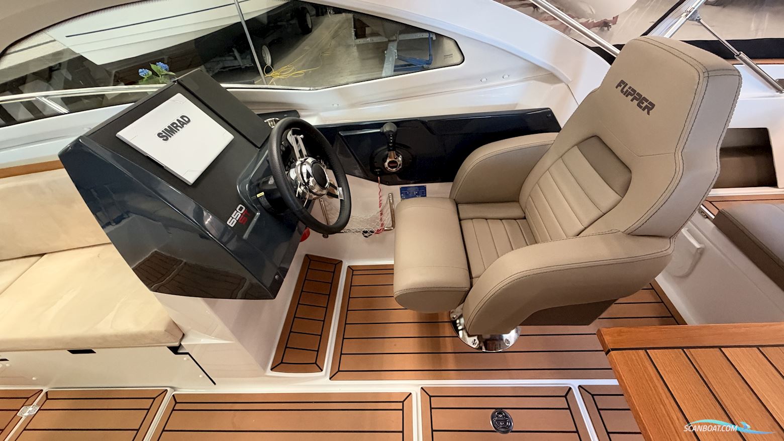 Flipper 650 ST