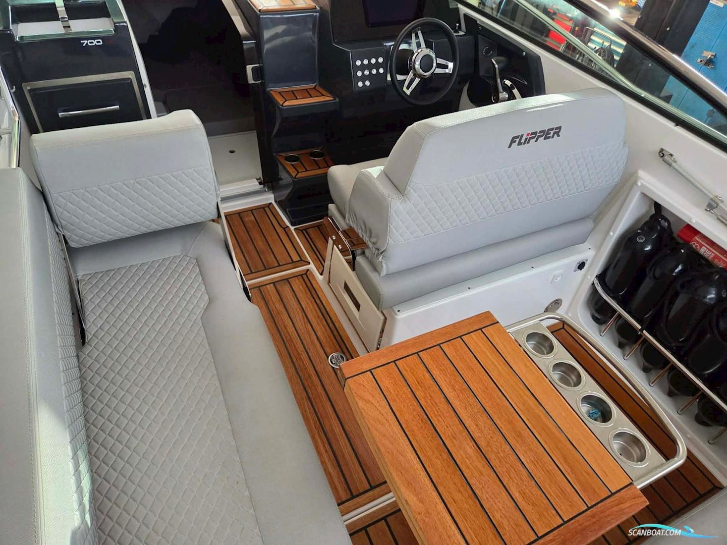 Flipper 700 DC