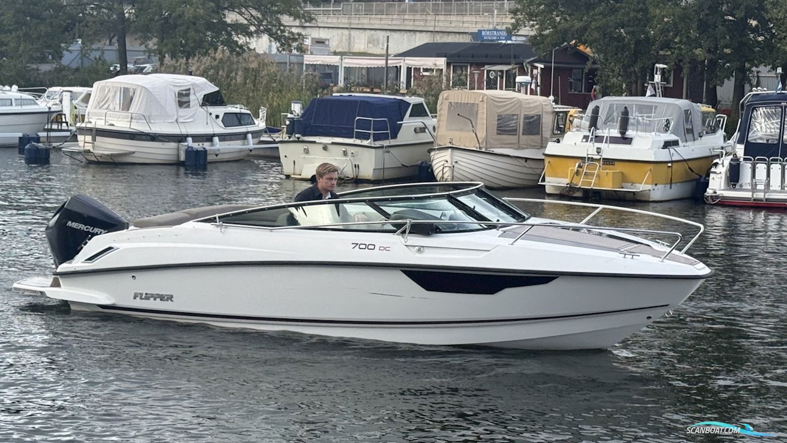 Flipper 700 DC Motorbåd 2021, med Mercury motor, Sverige