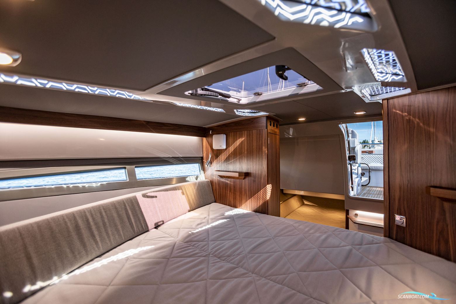 Flipper 900 DC med Mercury 2x200 hk 4-takt NY