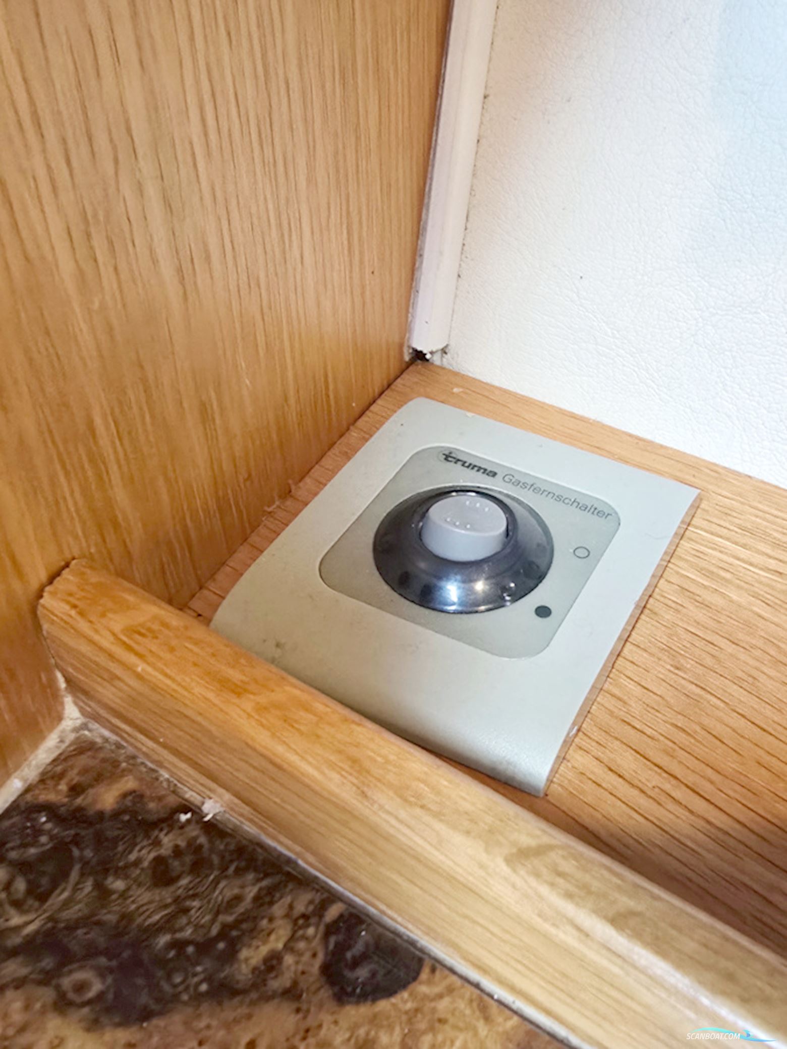 Forbina 10000 Volvo Penta KAD 300 EDC