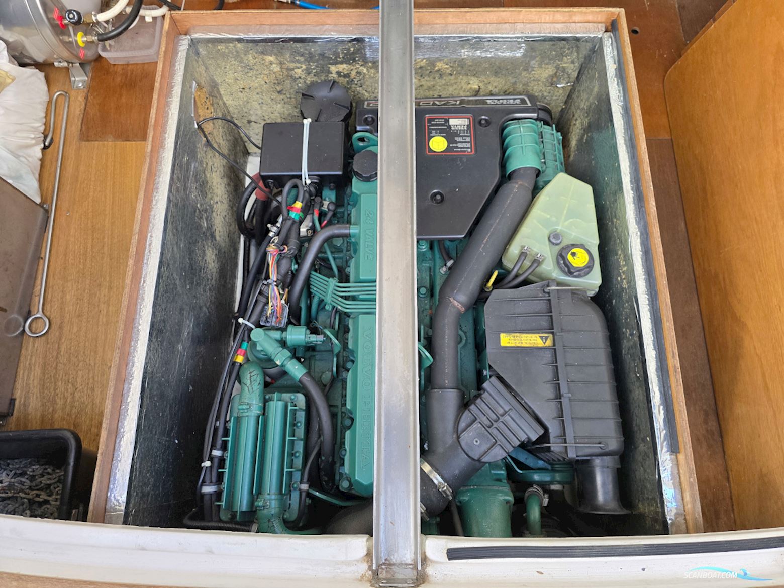 Forbina 10000 Volvo Penta KAD 300 EDC