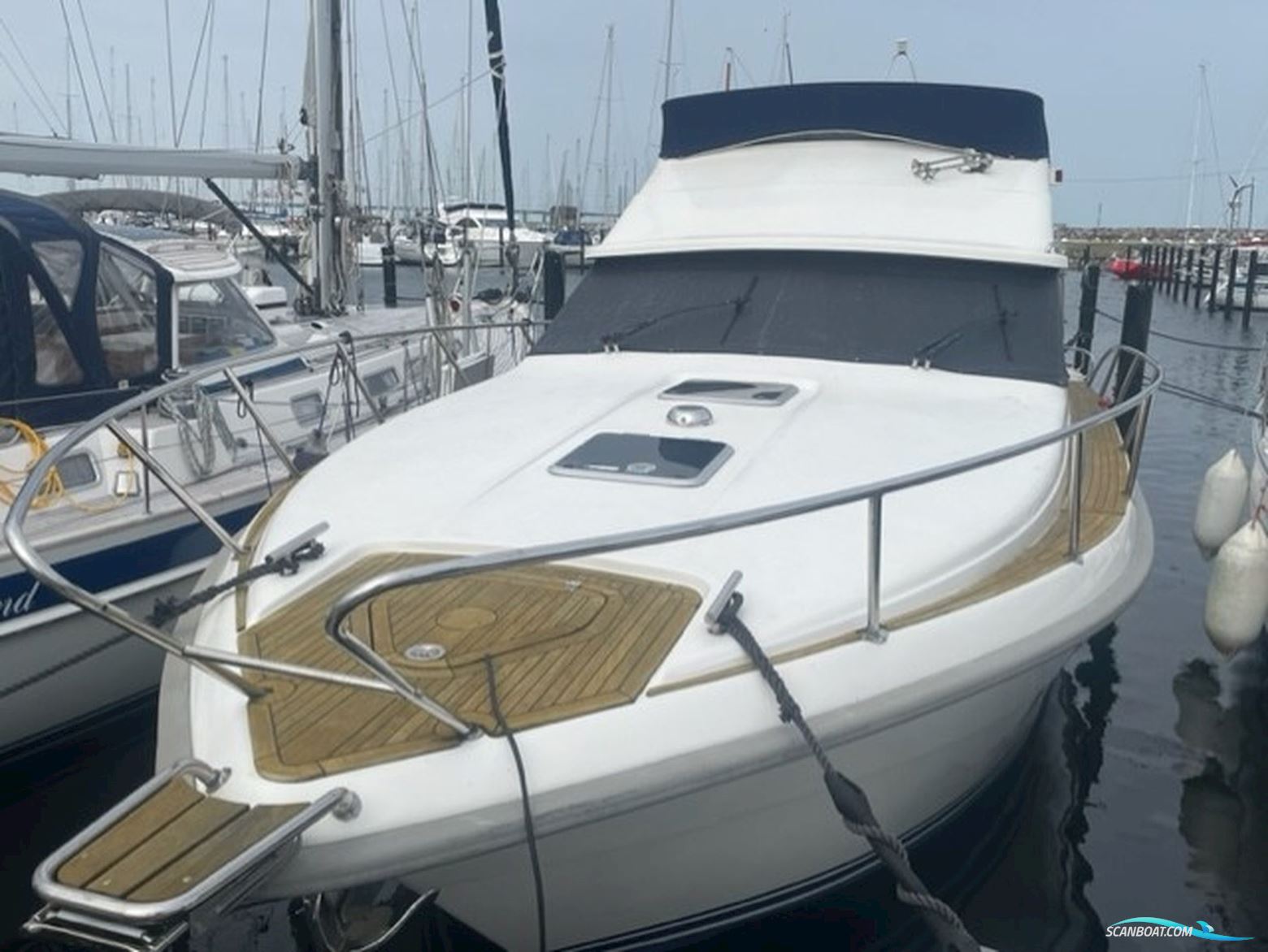 Forbina 11000 Flybridge Svenskbyggd Kvalitetsbåt i Toppskick Motorbåd 1992, med 2 x VP Kad 43 motor, Sverige