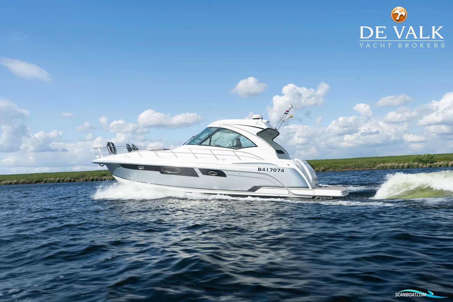 Formula 45 Yacht.