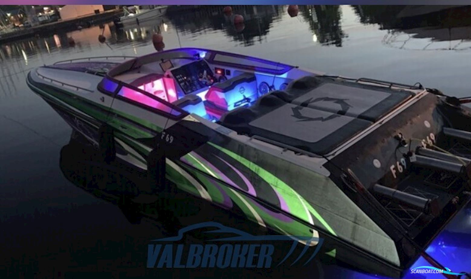 Fountain 38 Lightning