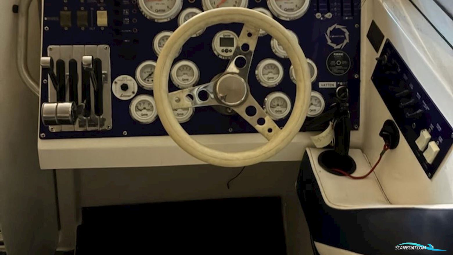 Fountain 42 Lightning