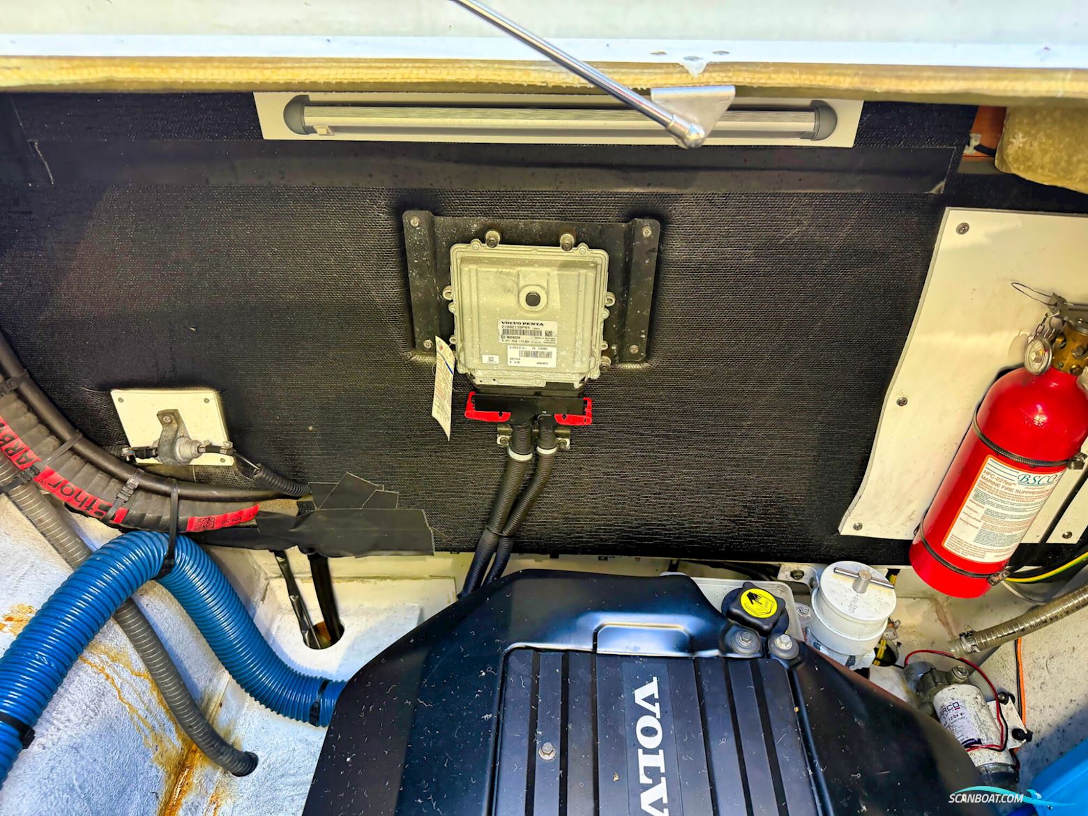 Fountaine Payot Motorcatamaran MY 37