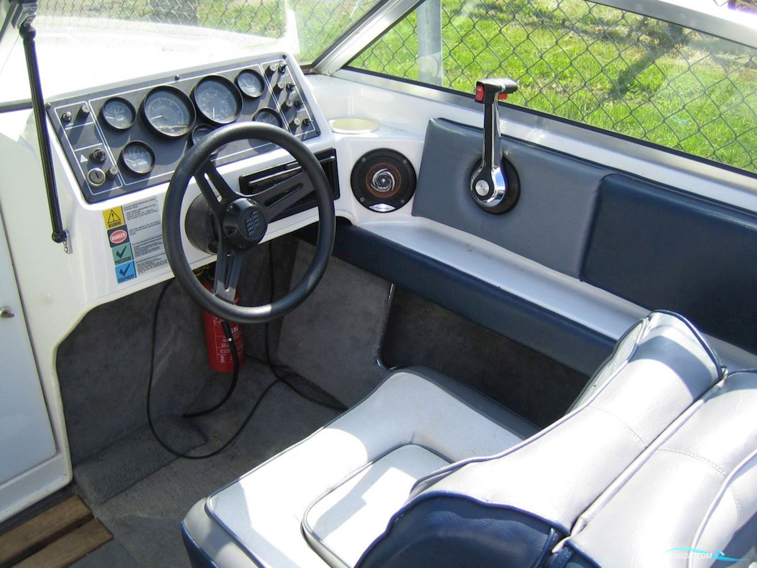 Four Winns  170 Freedom Closed deck