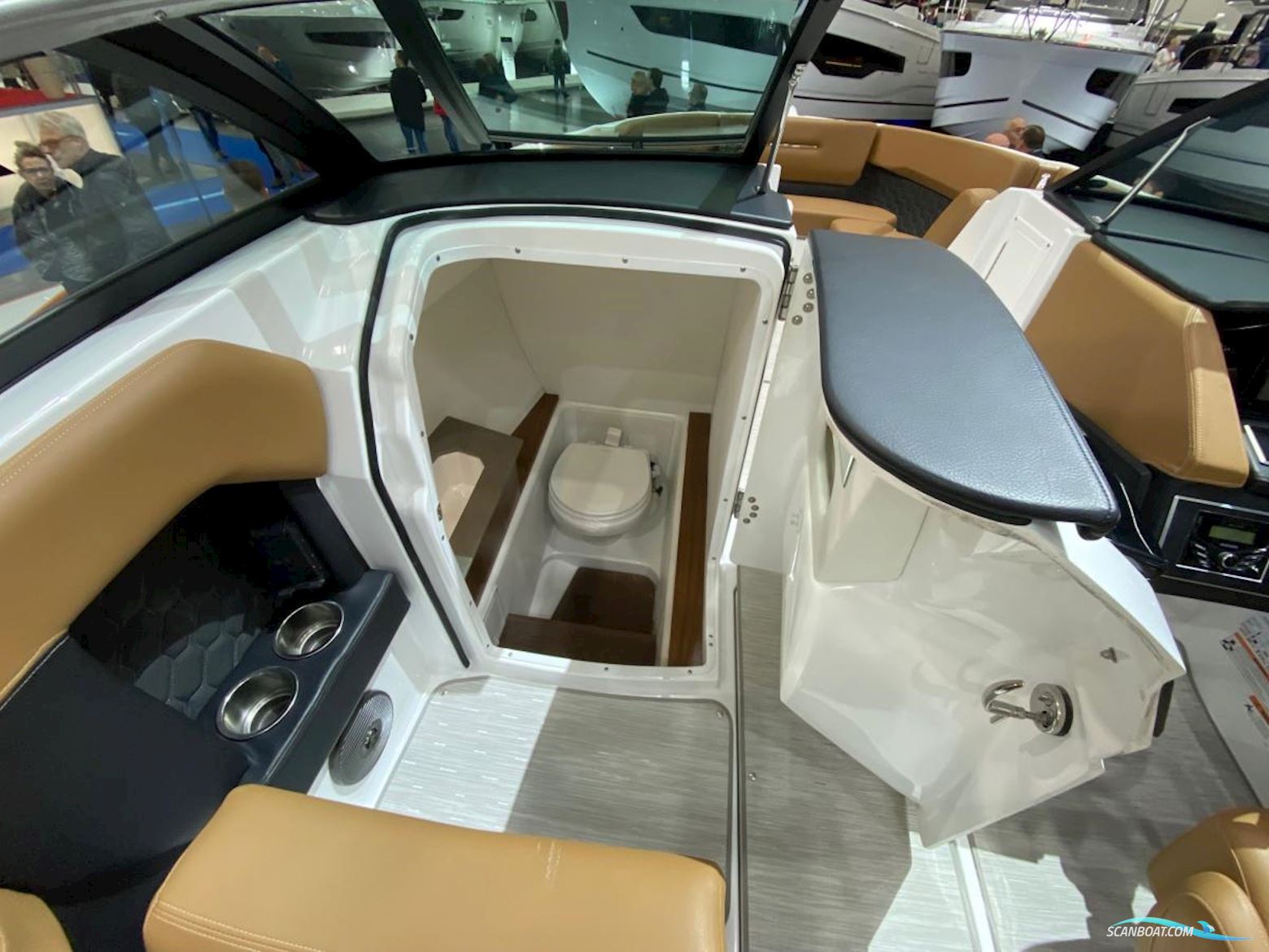 Four Winns  H6 Outboard bowrider