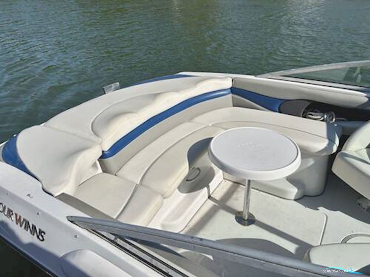 Four Winns 210 Horizon