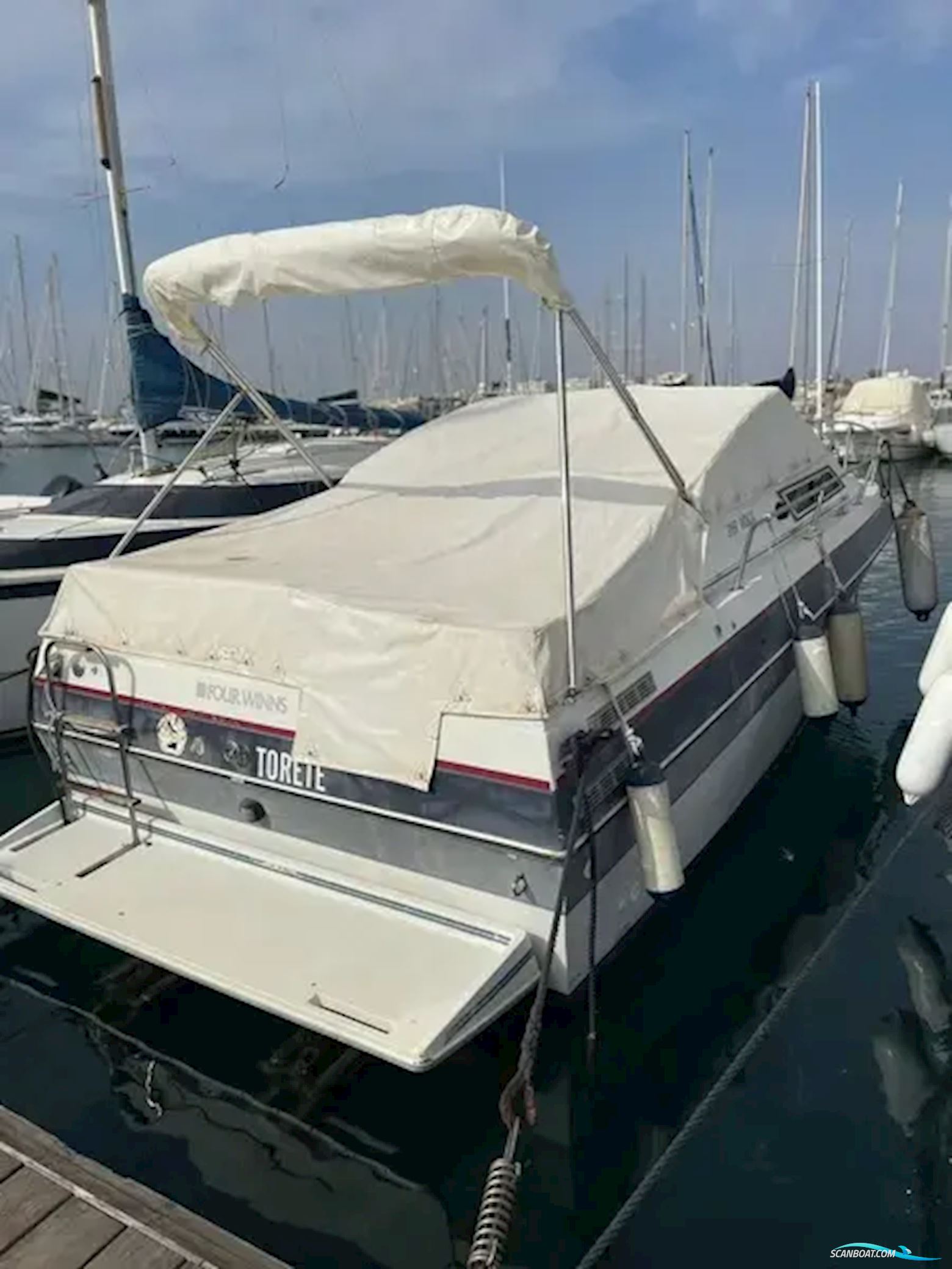Four Winns 245 Vista Motorbåd 1990, med Mercruiser motor, Spanien
