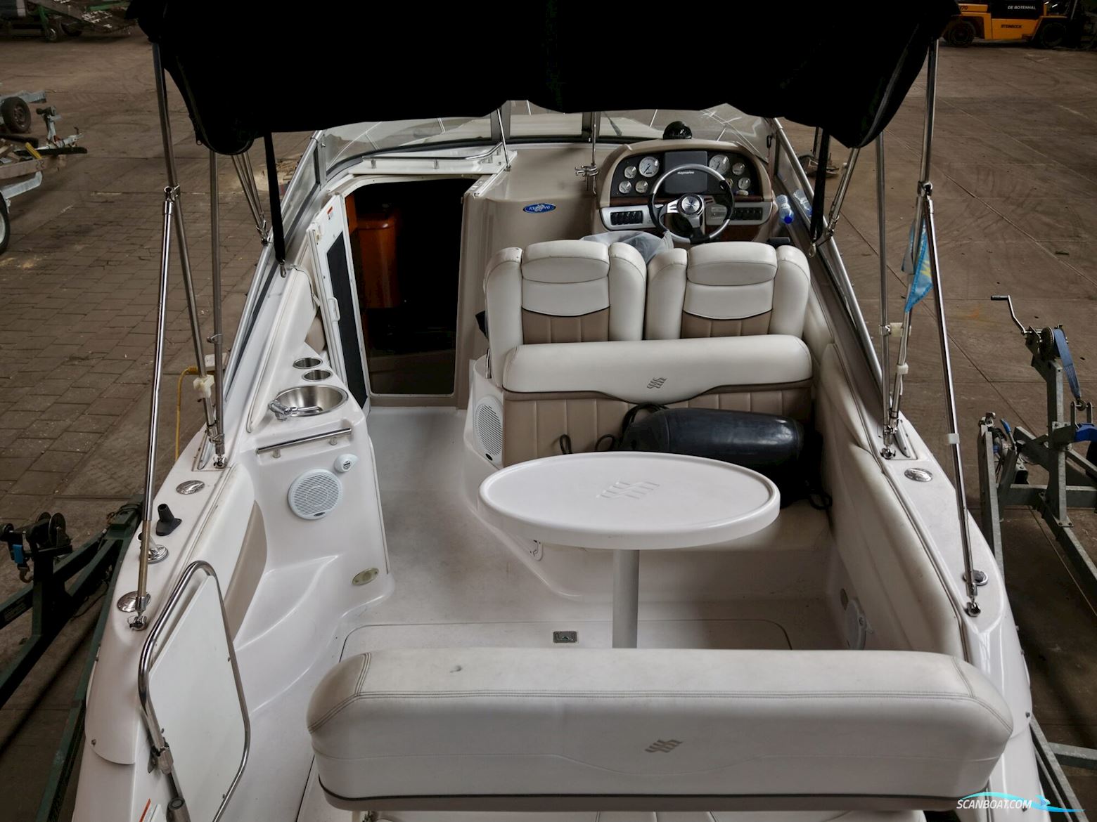 Four Winns 258 Vista