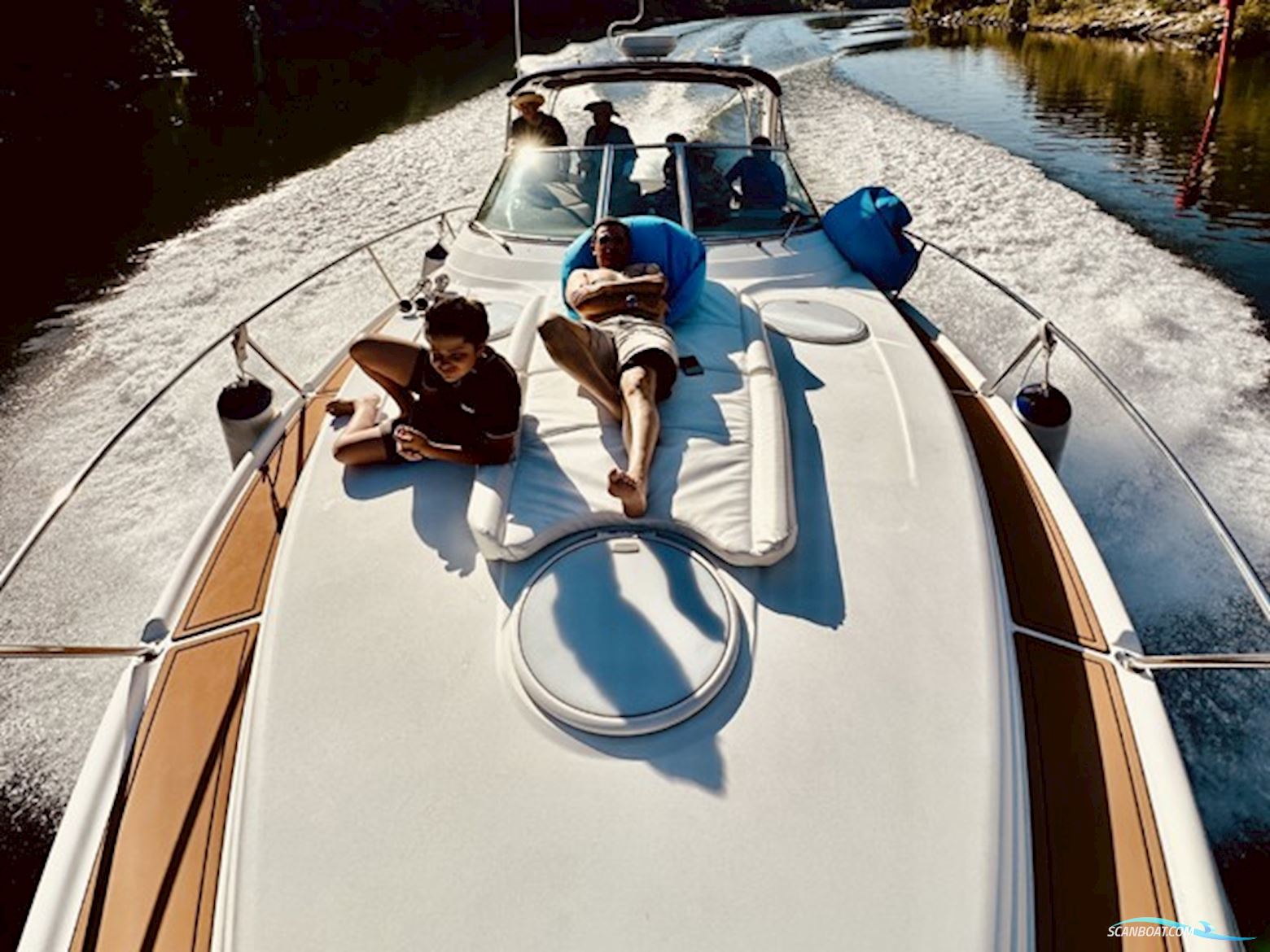 Four Winns 378 Vista – Ralph Lauren Limited Edition