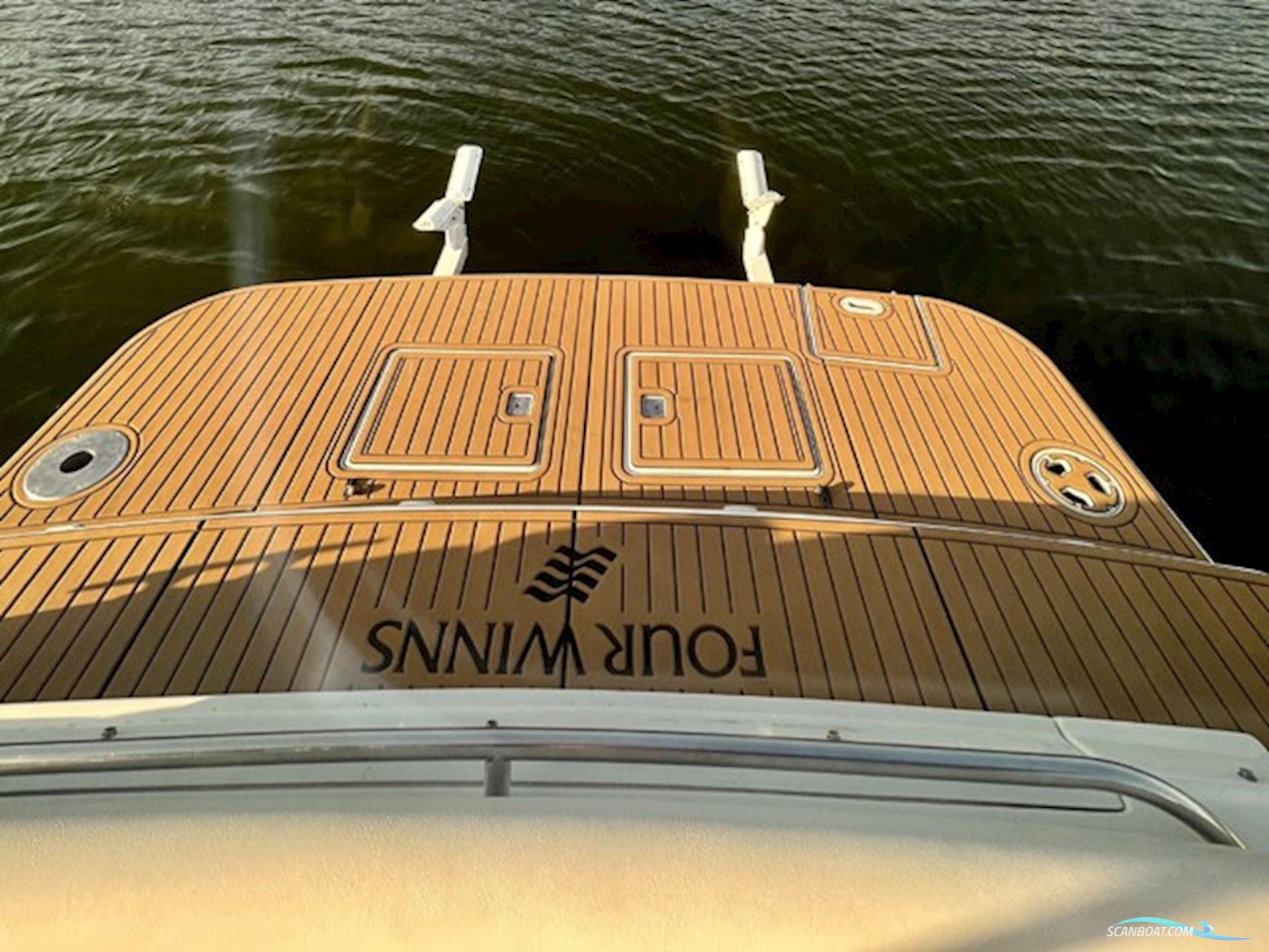 Four Winns 378 Vista – Ralph Lauren Limited Edition