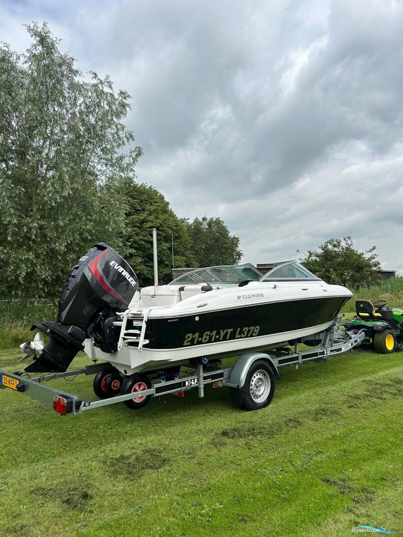 Four Winns H180 Bowrider Outboard