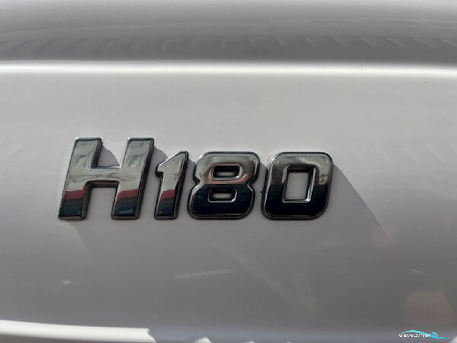 Four Winns H180 med 135 hk Volvo Penta 135 hk 3,0L 4 takt i/o og Brenderup bådtrailer - ENGROS SALG 