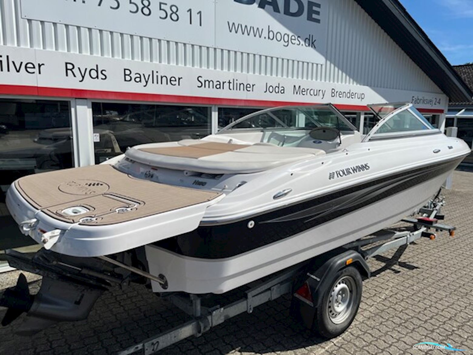 Four Winns H180 med 135 hk Volvo Penta 135 hk 3,0L 4 takt i/o og Brenderup bådtrailer - ENGROS SALG 
