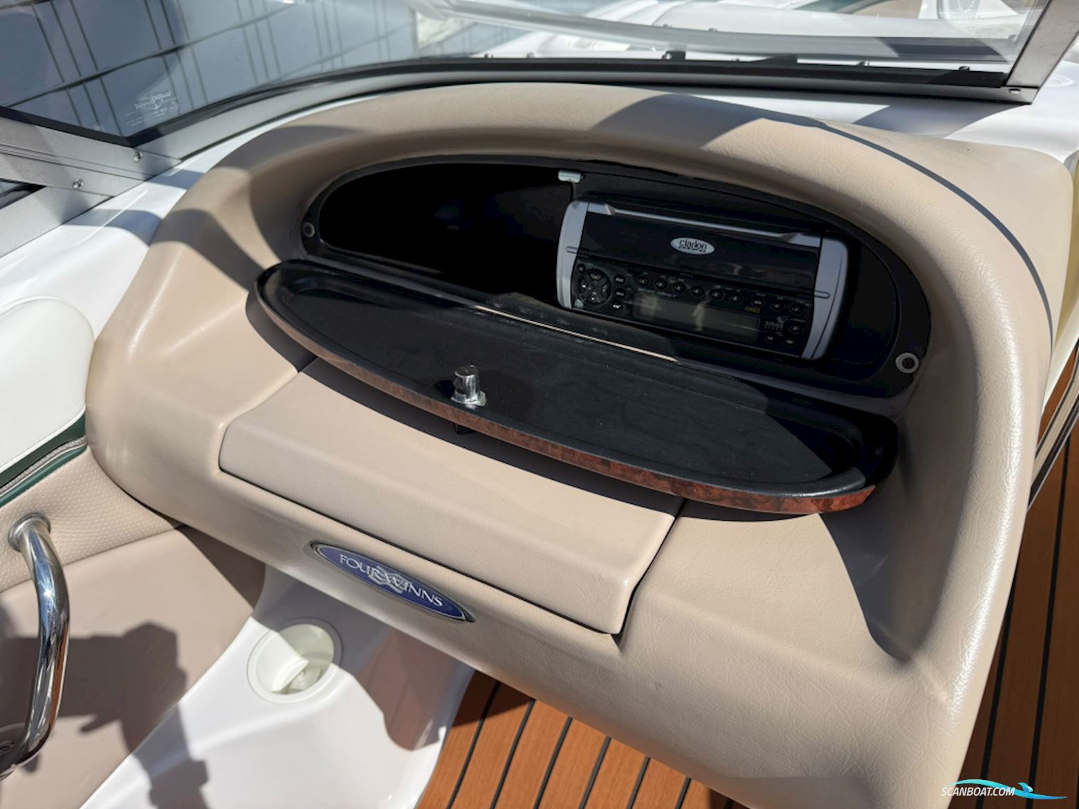 Four Winns Horizon 210