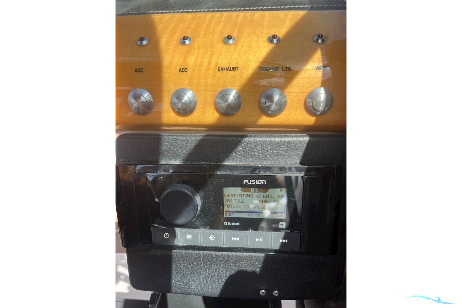 Four Winns SL262