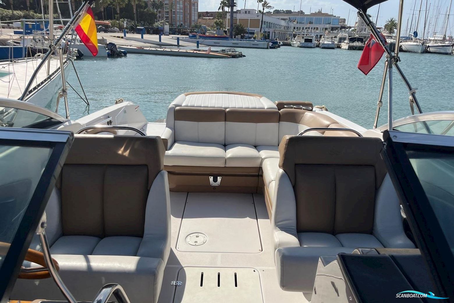 Four Winns SL262