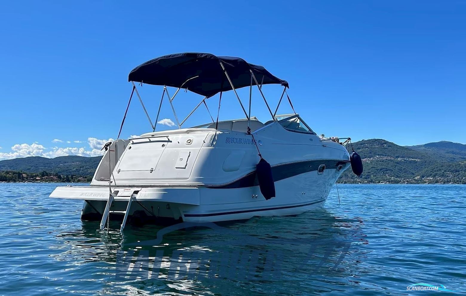 Four Winns Vista 268 Motorbåd 2004, med Volvo Penta 5.7 Gie motor, Italien
