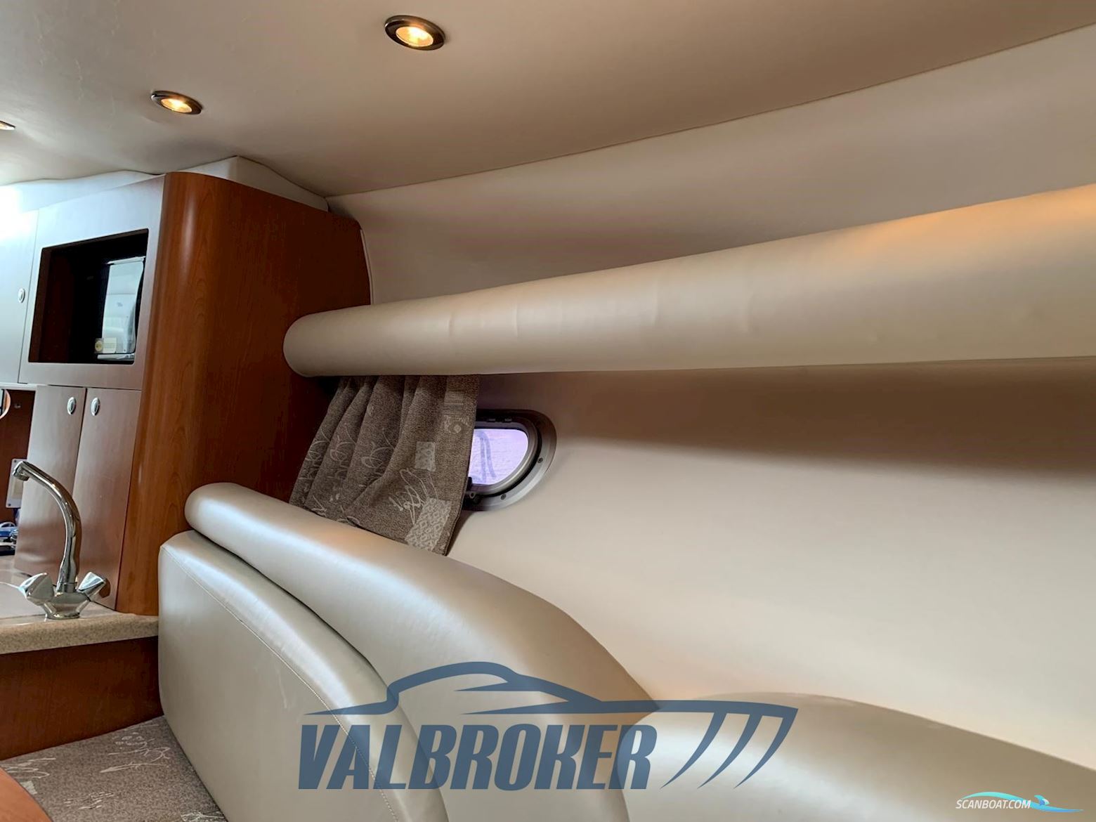 Four Winns Vista 268